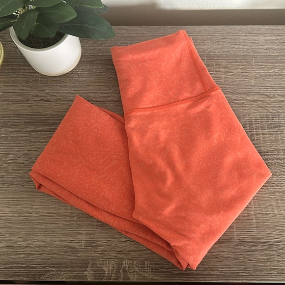 Lululemon wundertrain leggings - Picture 1 of 3